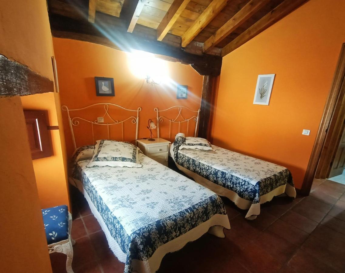 Apartamentos La Buganvilla Novales Kültér fotó